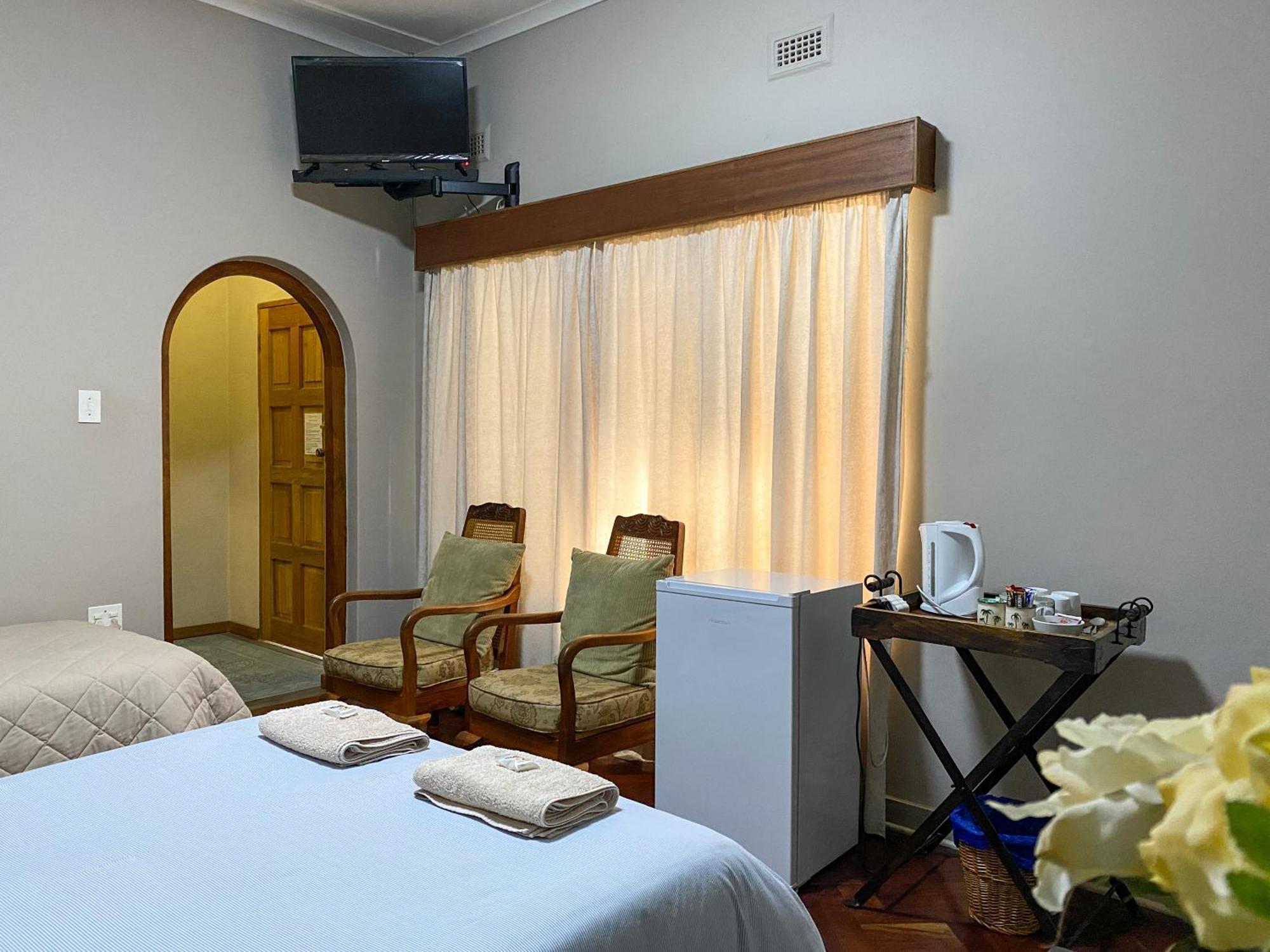 Palm Inn Guest House Piet Retief Exterior foto