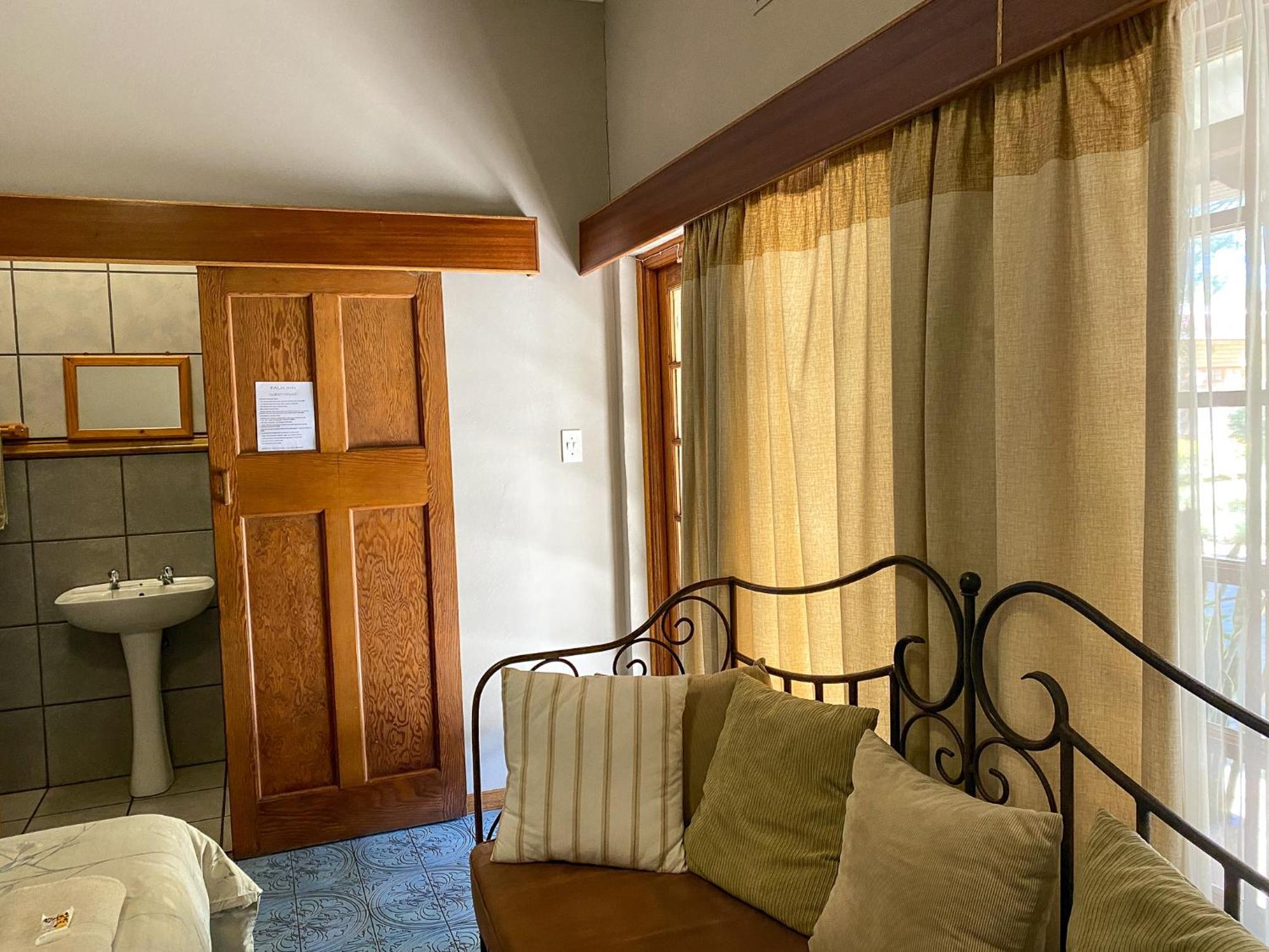 Palm Inn Guest House Piet Retief Exterior foto